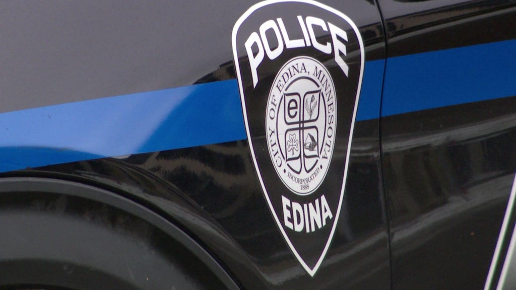 Large police presence in Edina on York Avenue South, city officials say — WCCO / CBS Minnesota, Naples Health news