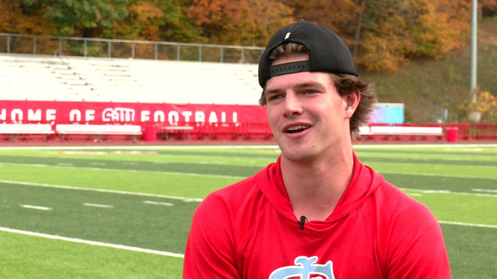 St. John's wide receiver Riley Schwellenbach finding success on the gridiron and baseball field — WCCO / CBS Minnesota, Naples Schools news