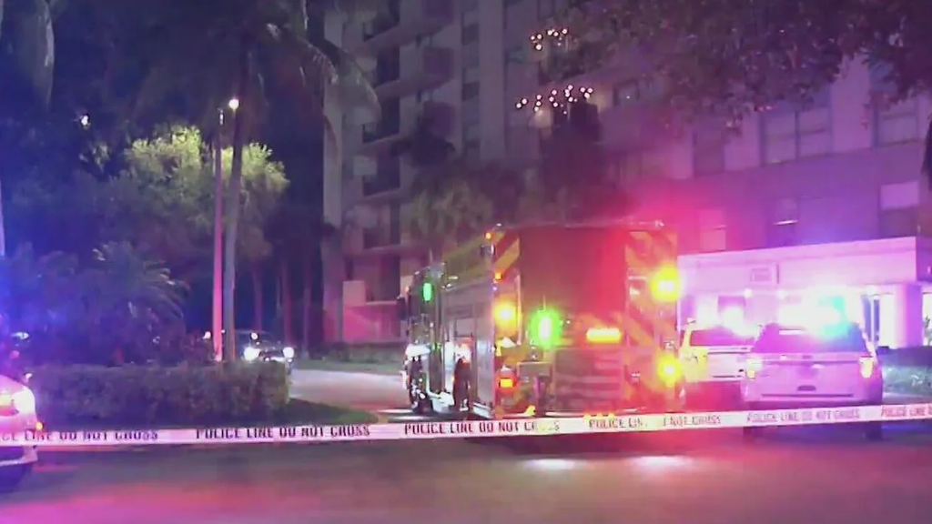 Man arrested in deadly North Miami abduction where witnesses saw suspects wearing "police" shirts — CBS Miami, Naples Community news
