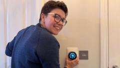 Before you crank up the thermostat, try these tips to keep your house warmer for longer — BBC Business, Naples Business news