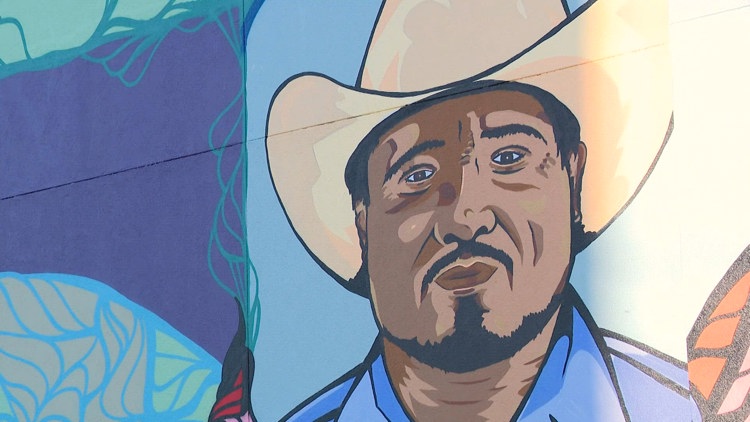 New mural honors Houston father killed by ICE agent as family continues push for answers — KHOU 11 (Houston), Naples Arts news