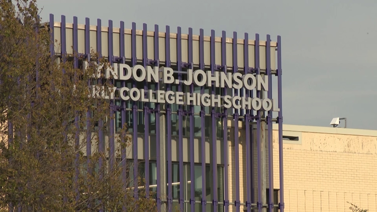 Former LBJ High School band director charged with improper student relationship — KVUE (Austin), Naples Schools news