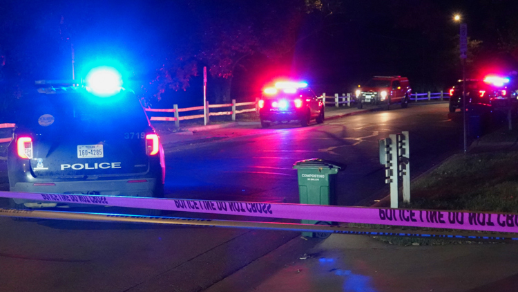 Body found in Lady Bird Lake, Austin police say — KENS 5 (San Antonio), Naples Community news